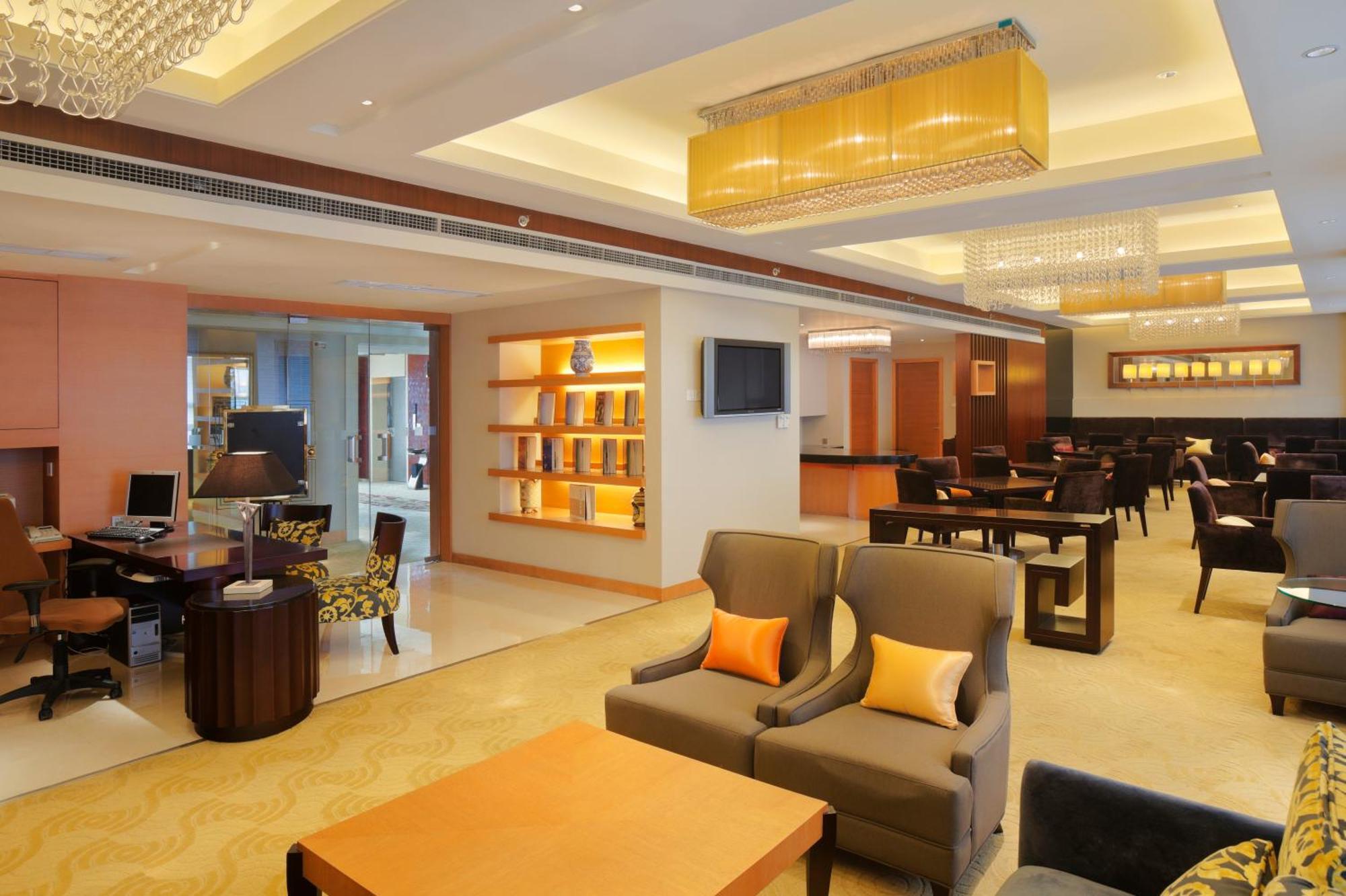 Holiday Inn Chengdu Century City-Easttower Экстерьер фото