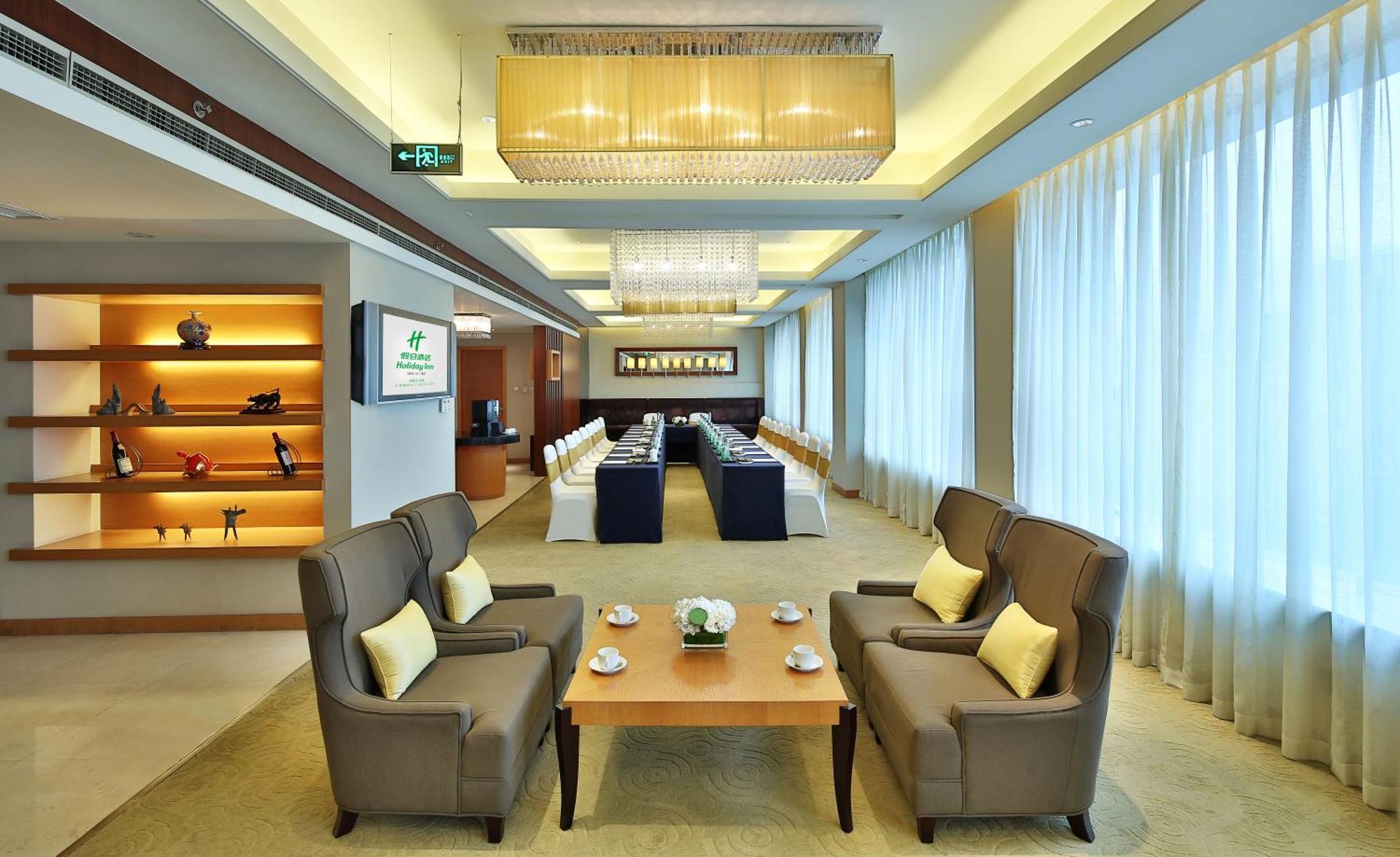 Holiday Inn Chengdu Century City-Easttower Экстерьер фото