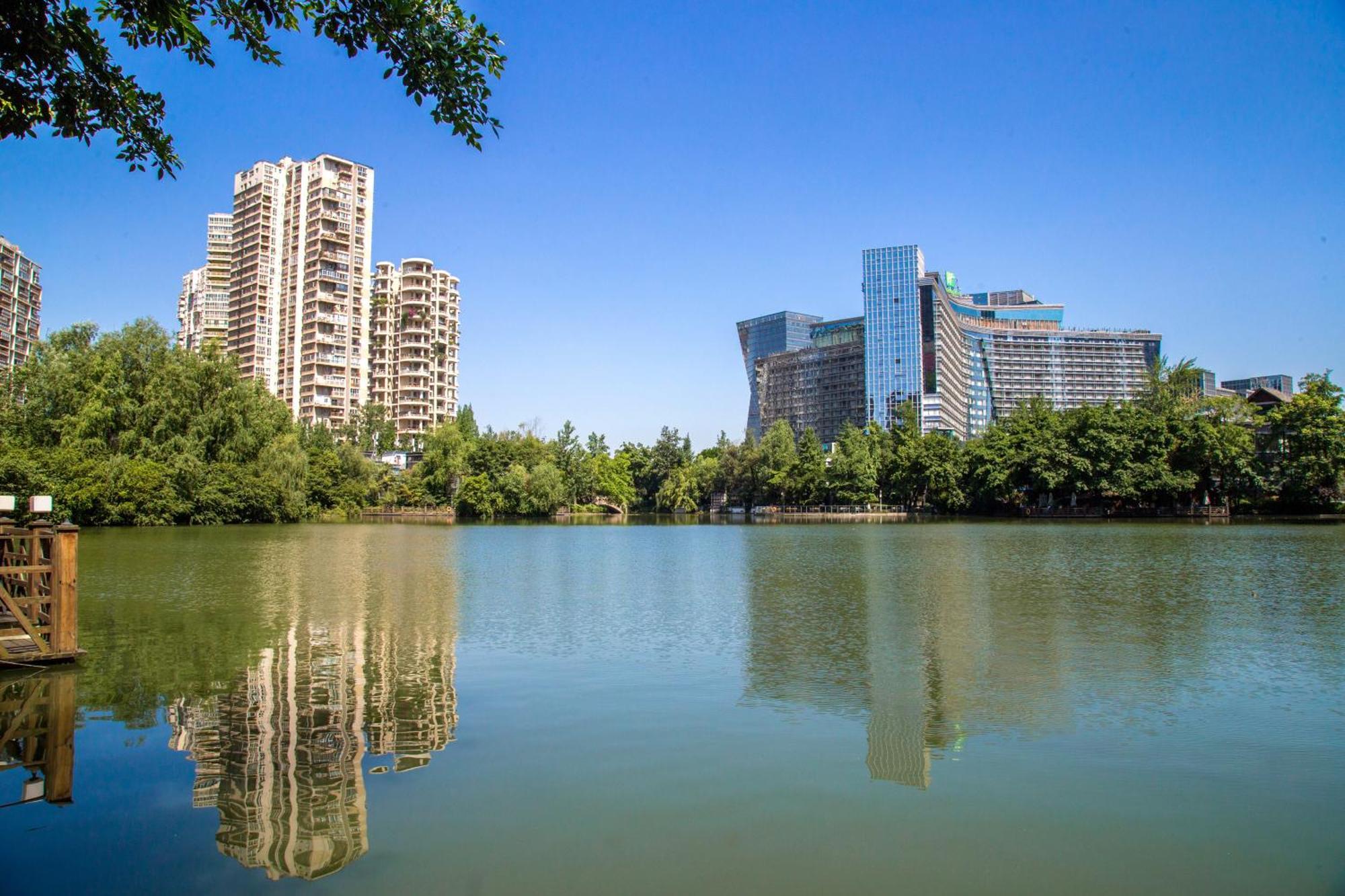 Holiday Inn Chengdu Century City-Easttower Экстерьер фото