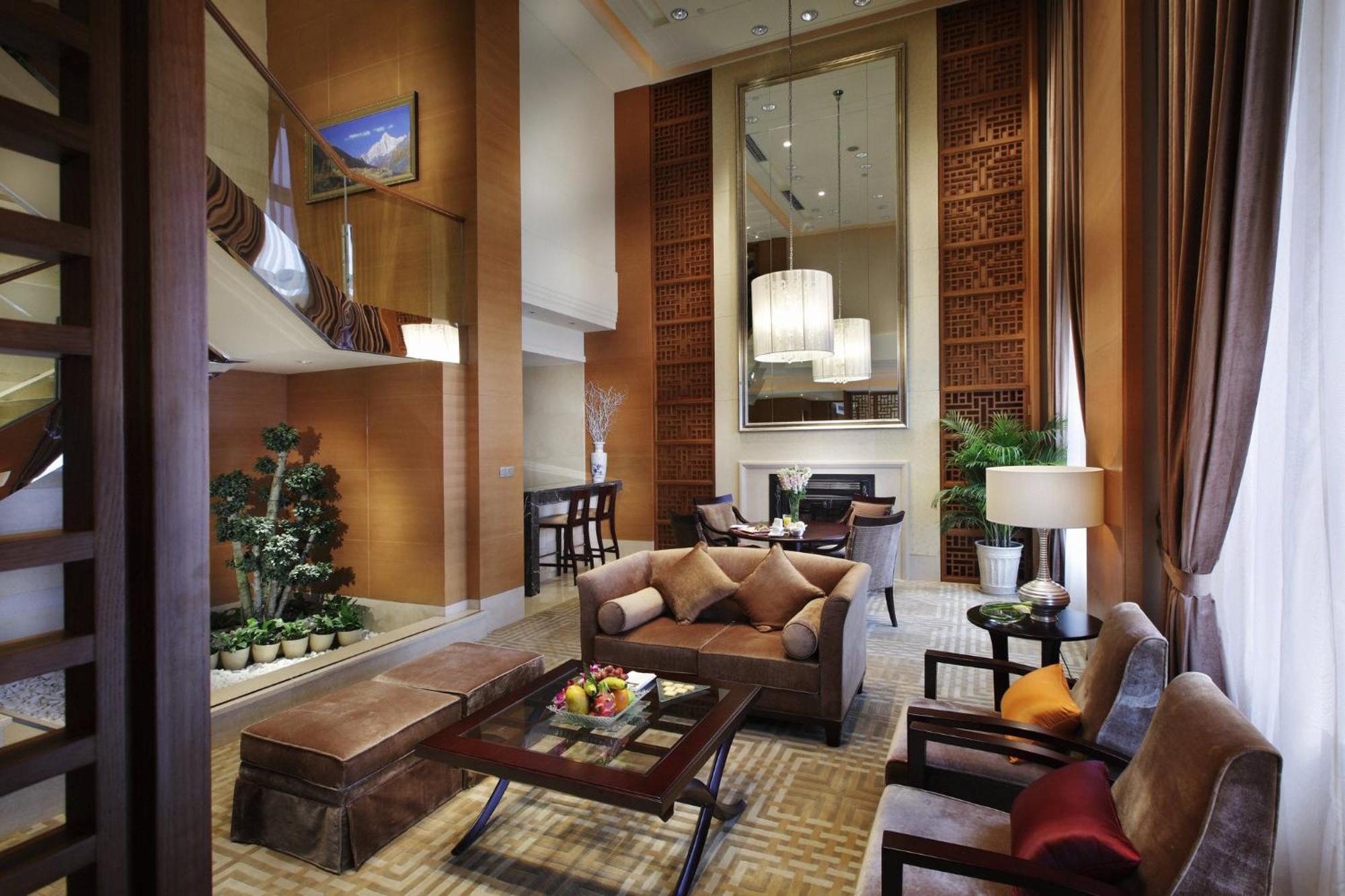 Holiday Inn Chengdu Century City-Easttower Экстерьер фото