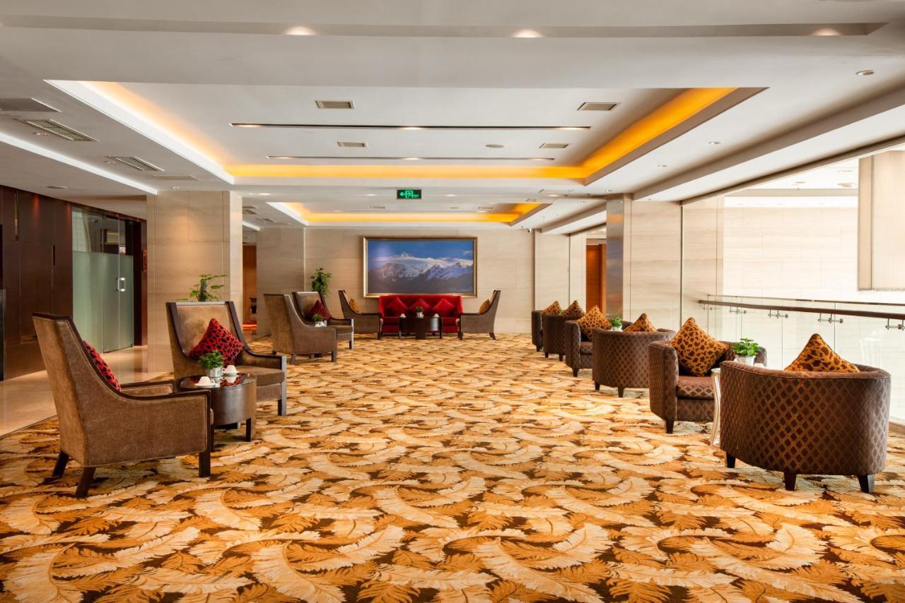 Holiday Inn Chengdu Century City-Easttower Экстерьер фото